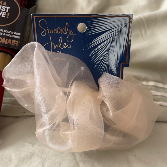 Don’t Brush Me Off Package (5-items) - Picture 6 of 11